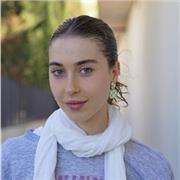 Profesora titulada con bachillerato social. Actualmente estudiante de Comunicación Audiovisual en la Universidad de Barcelona. Profesora de refuerzo con cinco años de experiencia